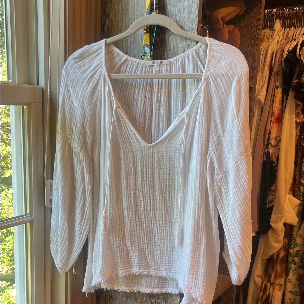 Three Dots - White Women's Top. Sz S. Gauze fabric